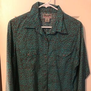 Women’s Wrangler XL Button Up